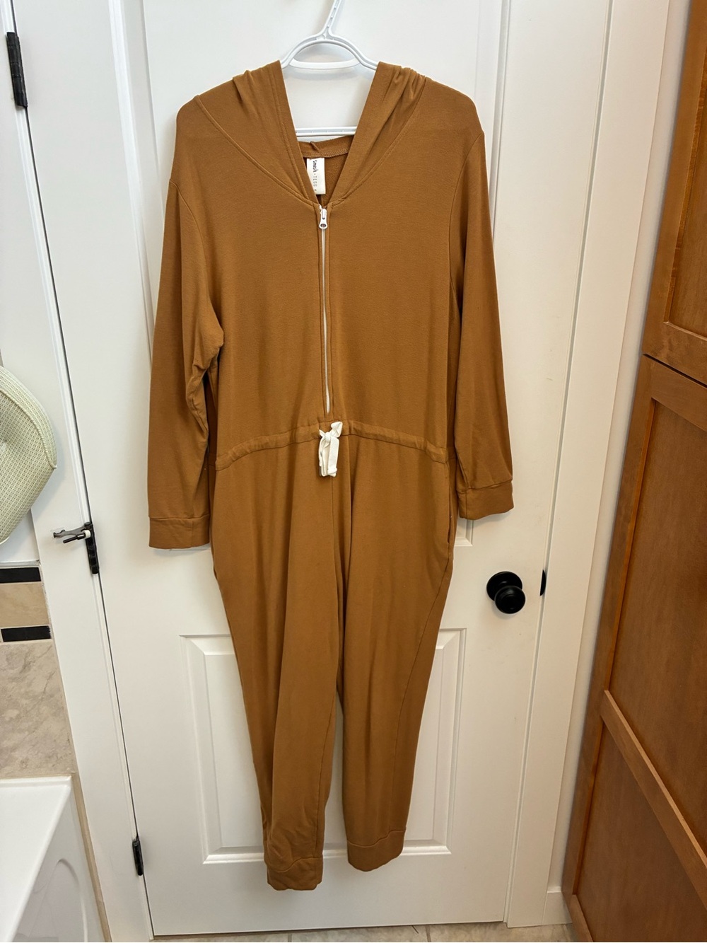 Smash + Tess Women's Hooded Zip Jumpsuit in Caramel